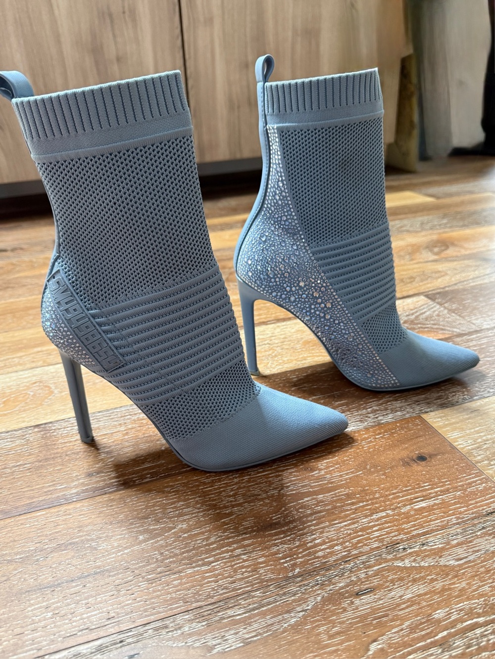 Steve Madden Maxwelle Light Blue Rhinestone Sock Booties Ankle Boots Size 10M